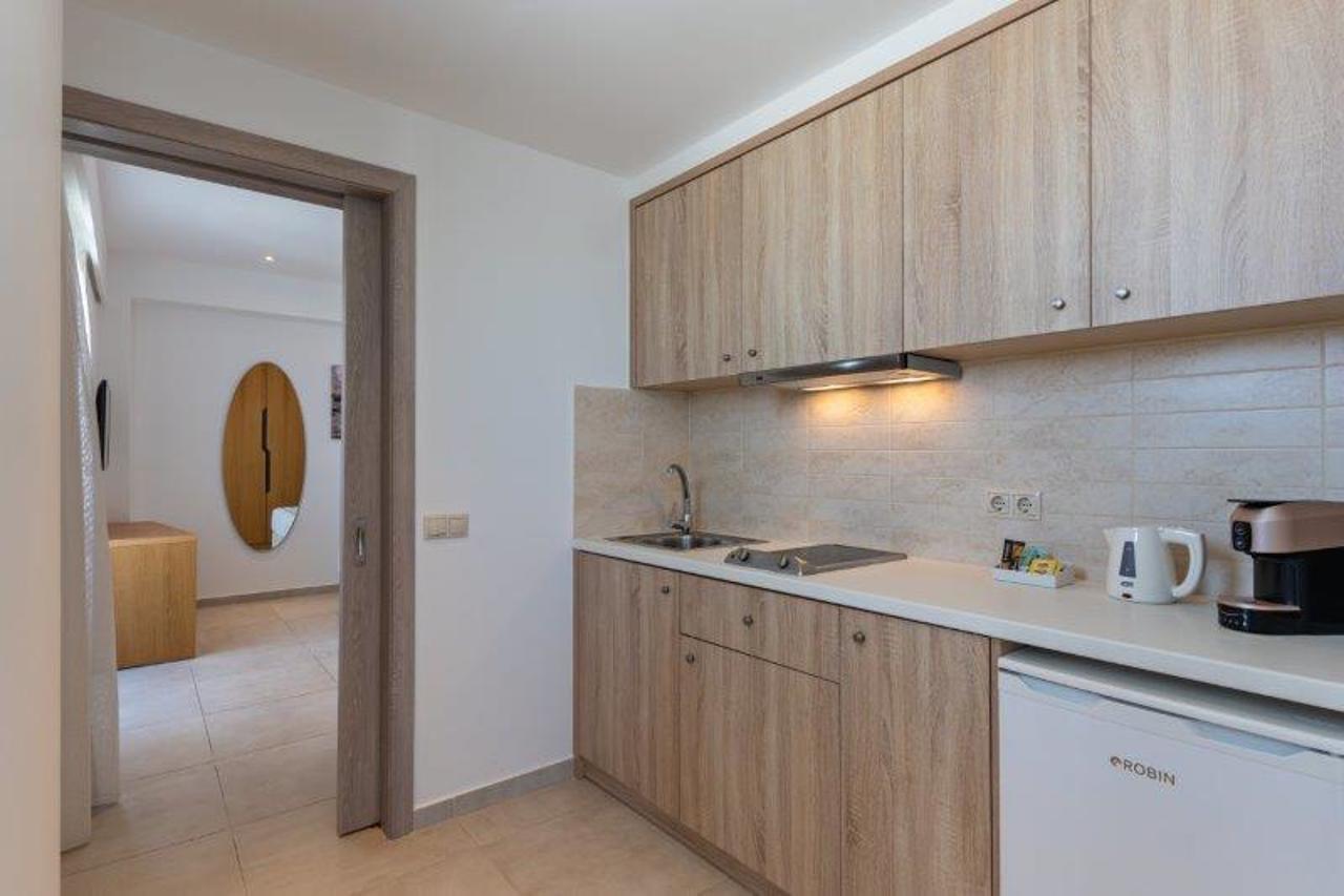 Minos Hotel Rethymno  ภายนอก รูปภาพ