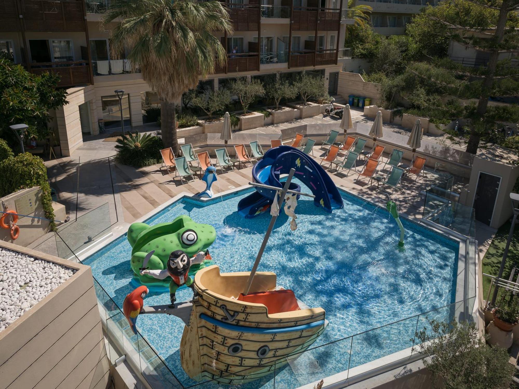 Minos Hotel Rethymno  ภายนอก รูปภาพ