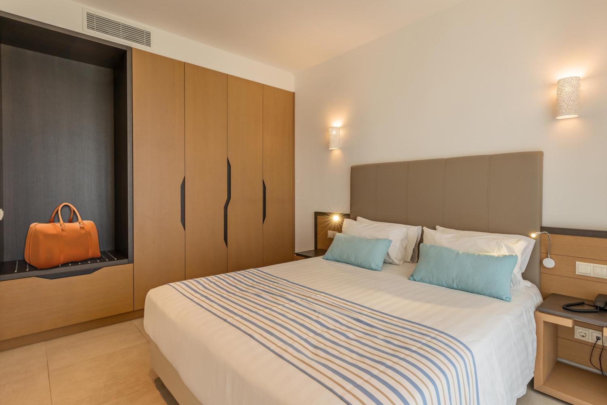 Minos Hotel Rethymno  ภายนอก รูปภาพ