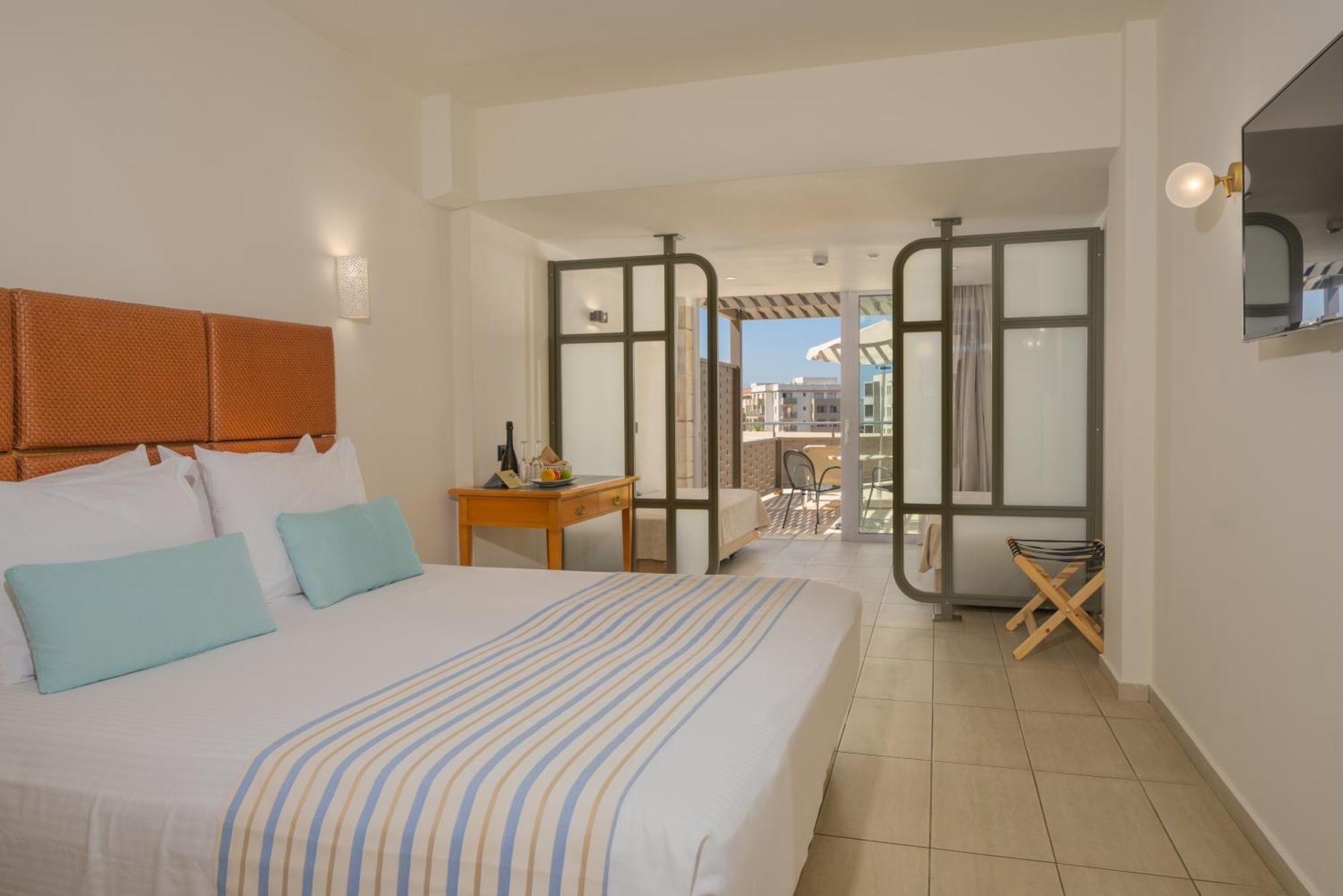 Minos Hotel Rethymno  ภายนอก รูปภาพ