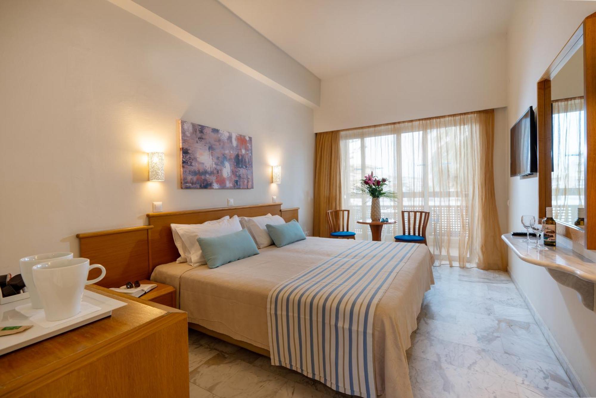 Minos Hotel Rethymno  ภายนอก รูปภาพ